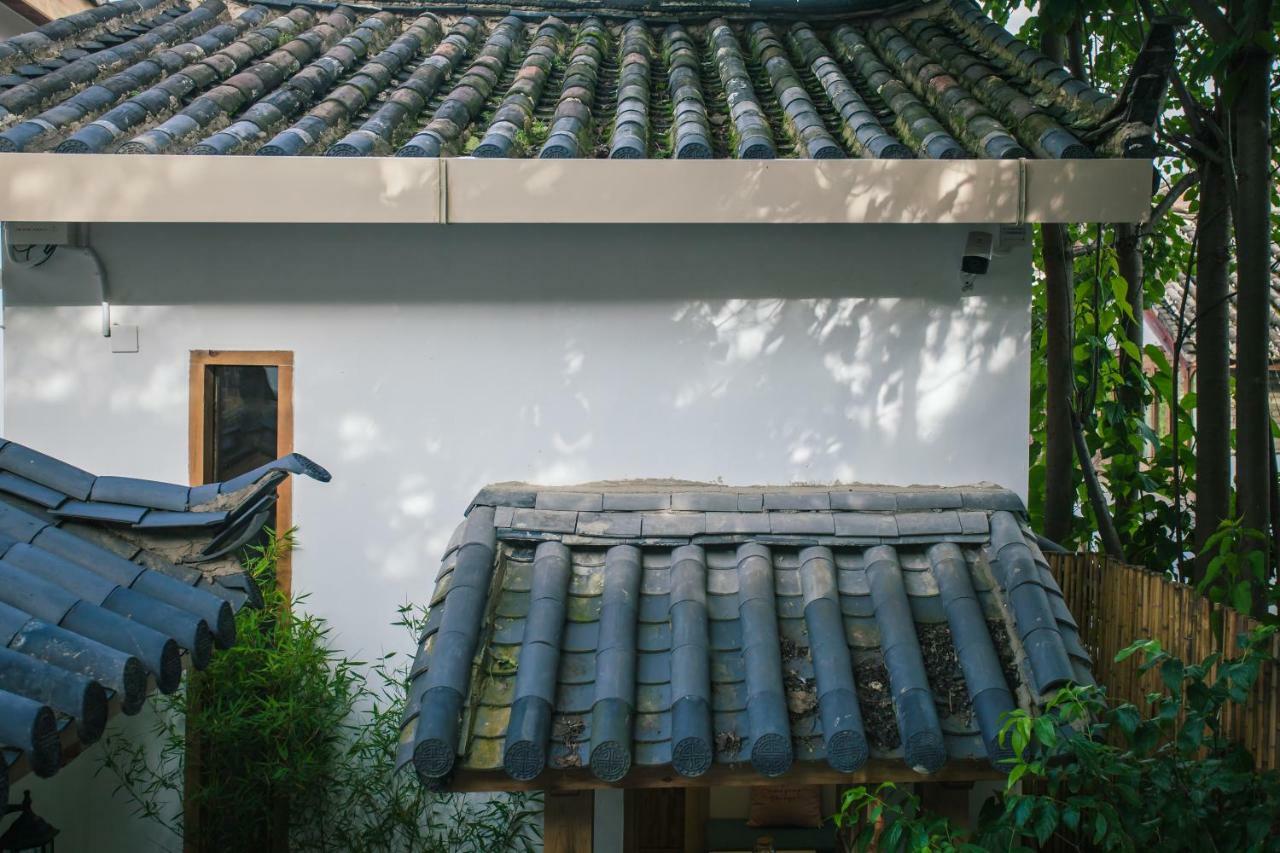 Hotel Eden Court Lijiang  Exterior foto